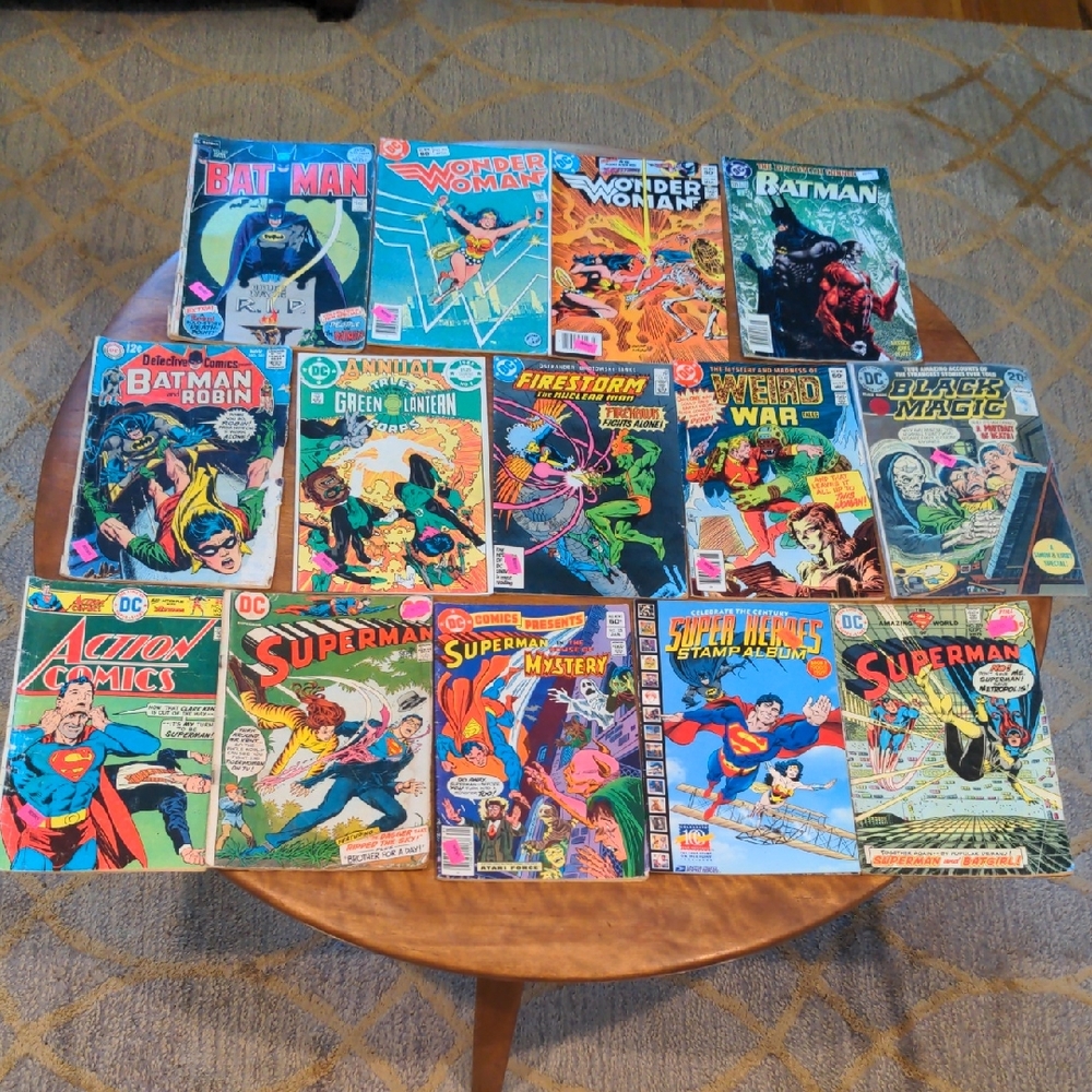 VTG Vintage DC Comics Vibrant Comic Book Collection 26 Issues